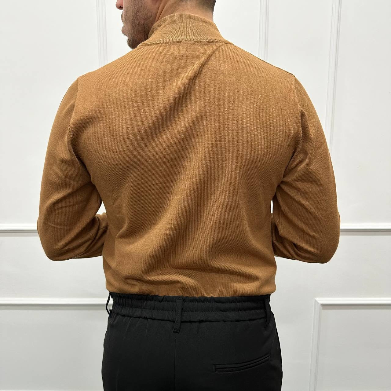 Mezzocollo in cotone caldo cammello