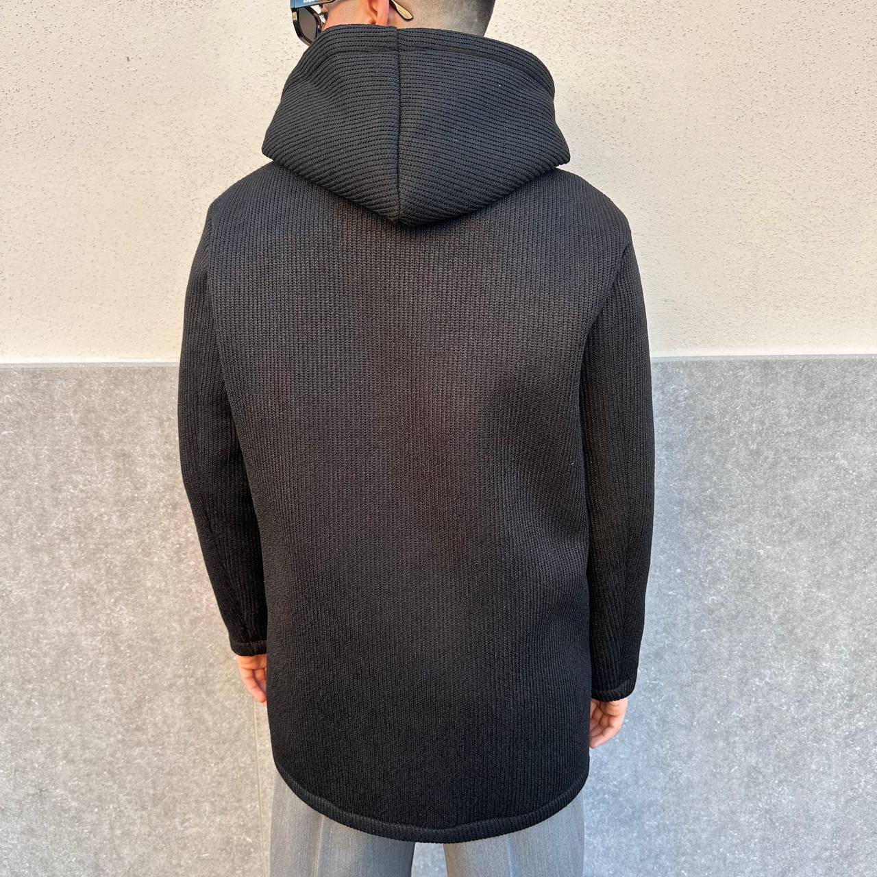 Cappotto Con Cappuccio Nero