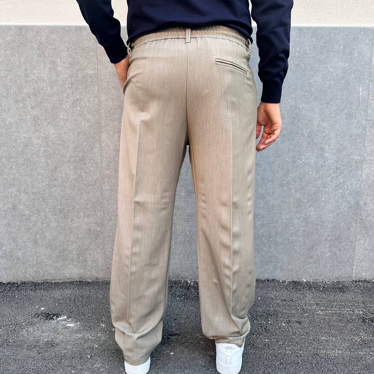 Pantalone palazzo fango