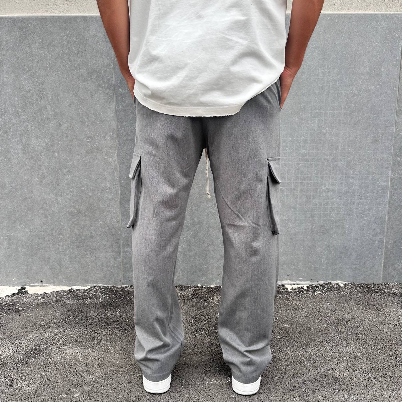 Pantalone cargo grigio