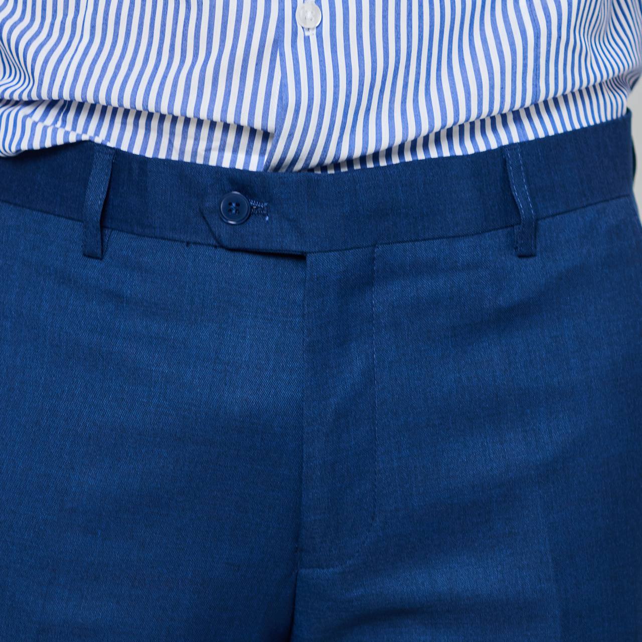 Abito sartoriale blu cobalto