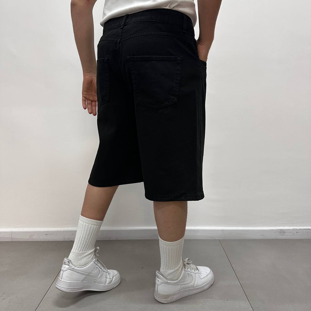 Short Classic Nero