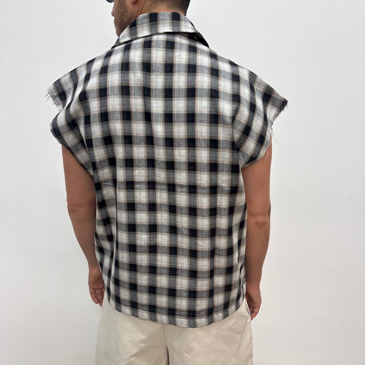 Camicia a scacchi nera