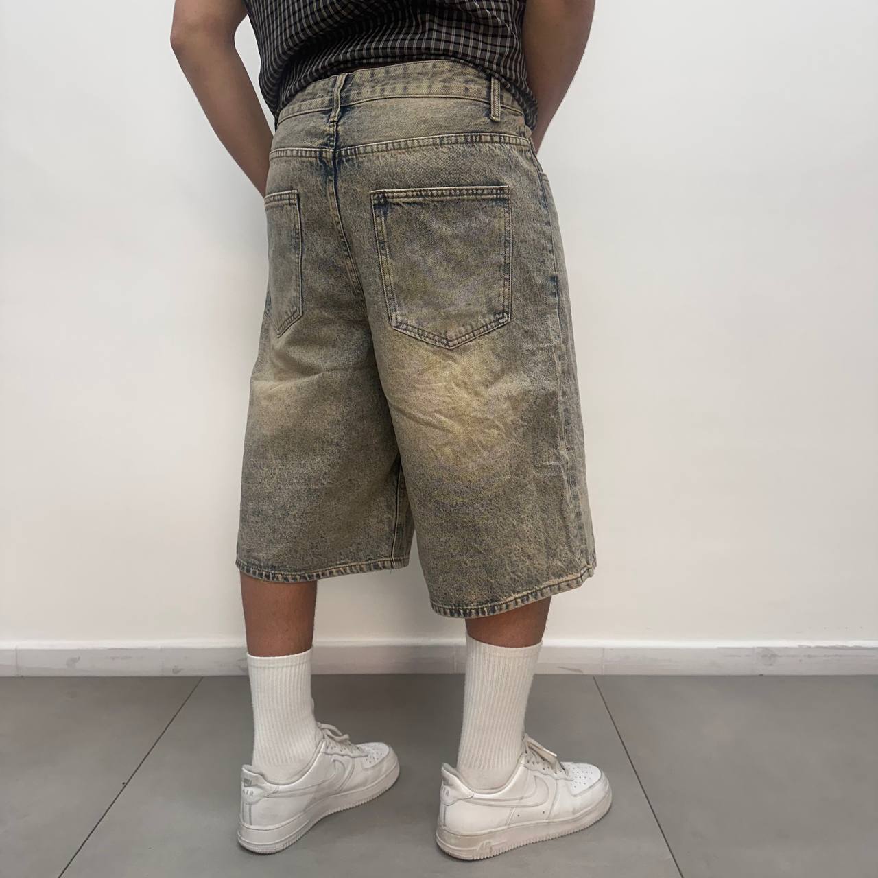 Short 3596