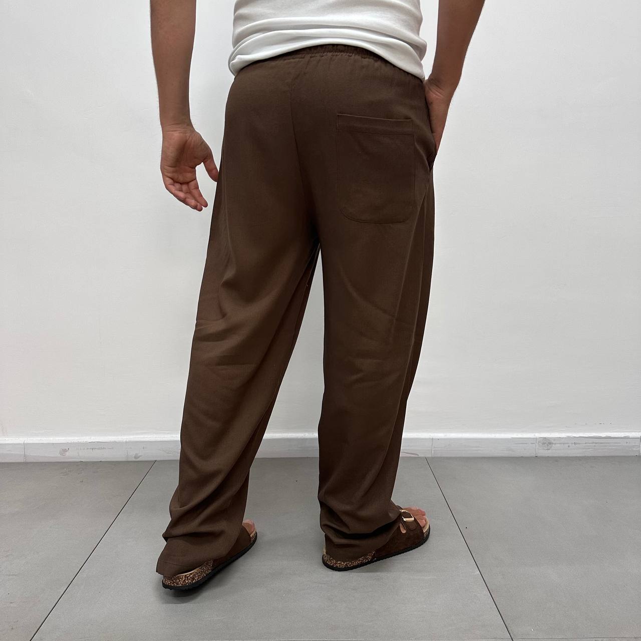 Pantalone elastico in lino marrone