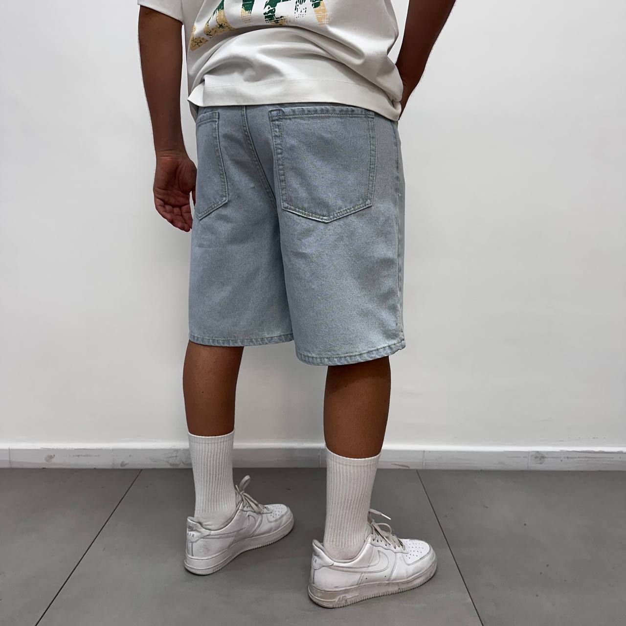 Short 0645