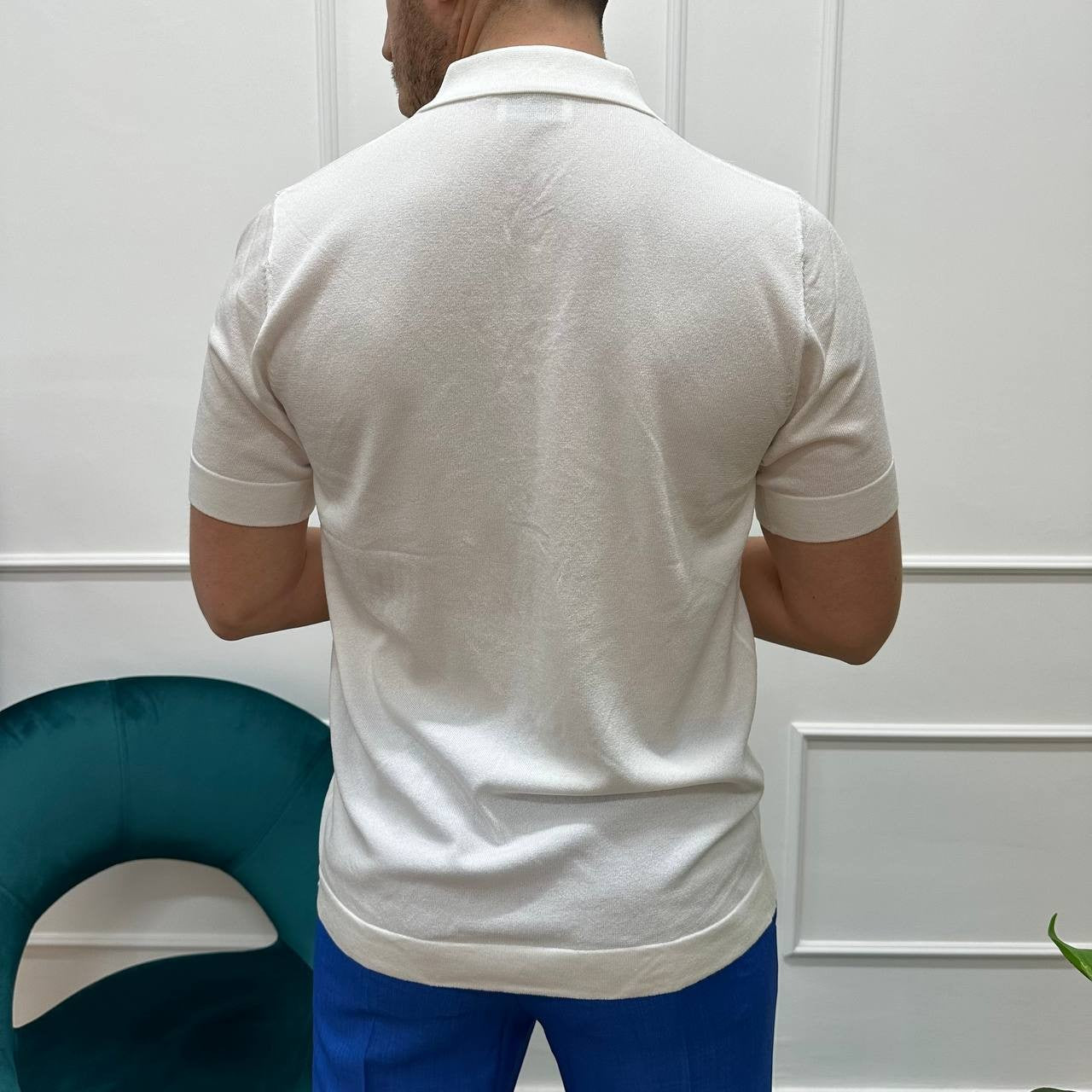 Polo con bottoni in filo bianca