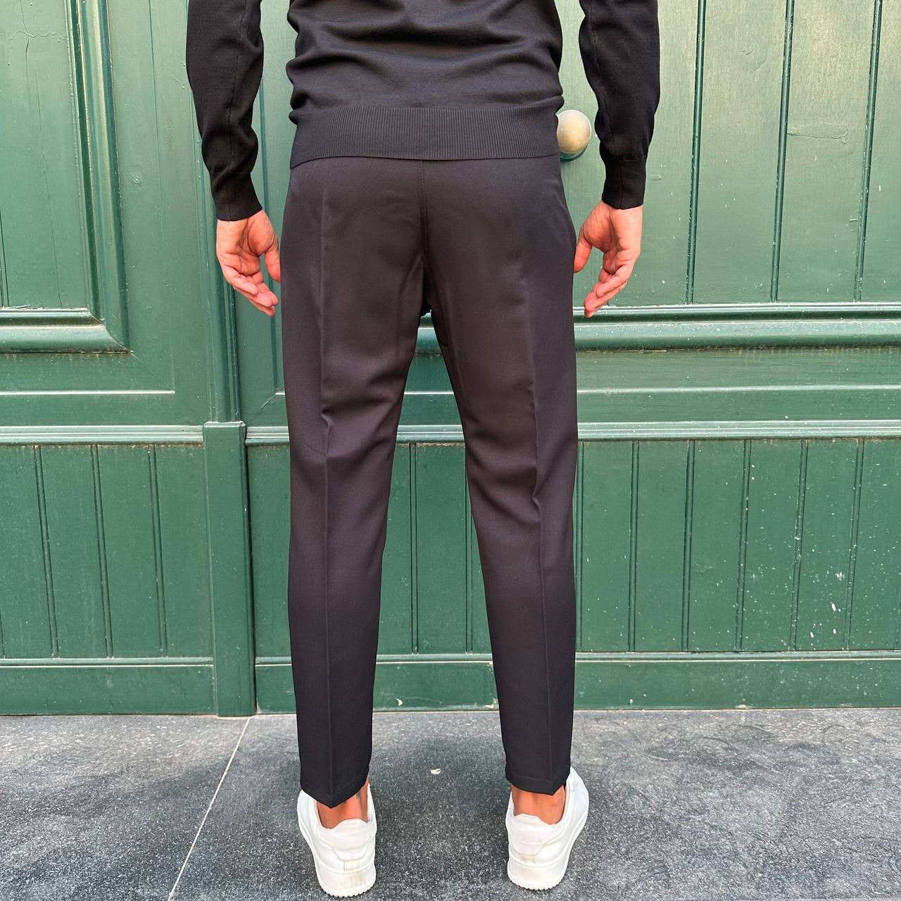 Pantalone capri nero