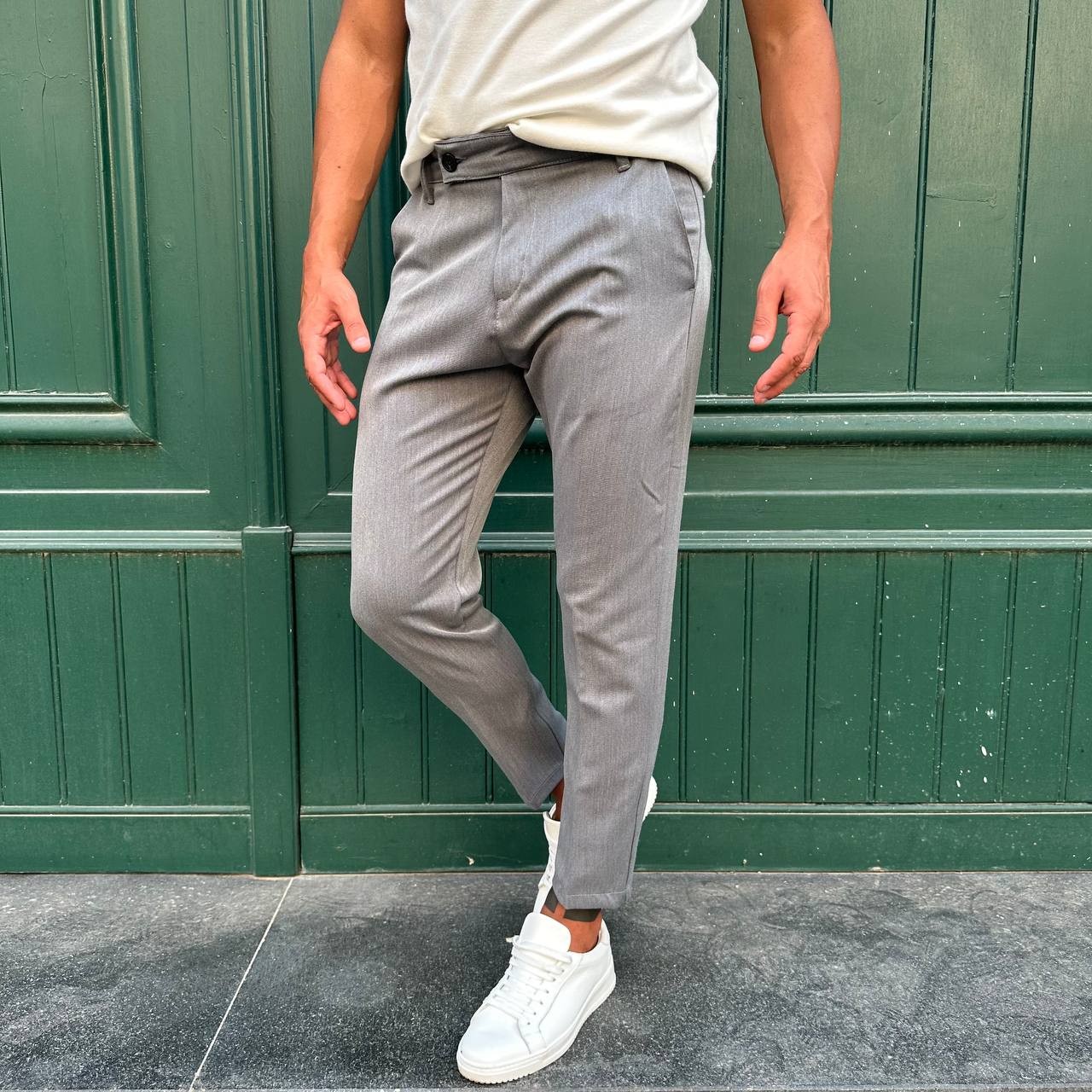 Pantalone capri grigio