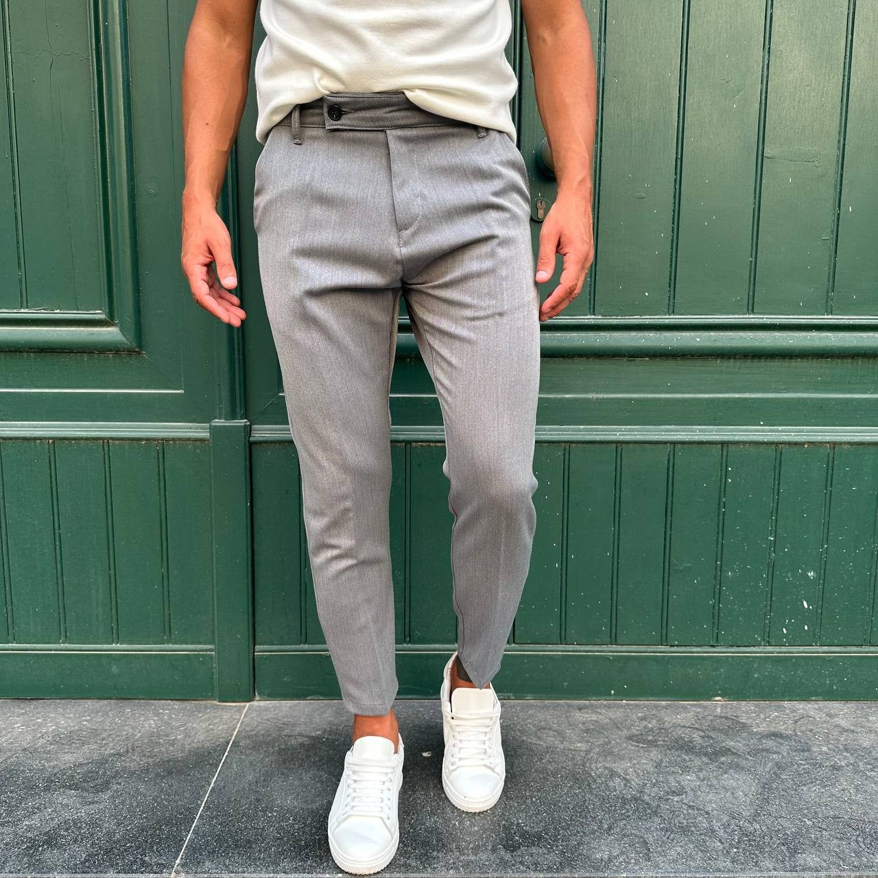 Pantalone capri grigio