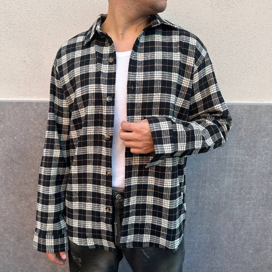 Camicia in flanella nera