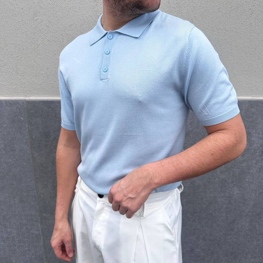 Polo in filo celeste