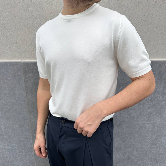 Maglia in filo bianca