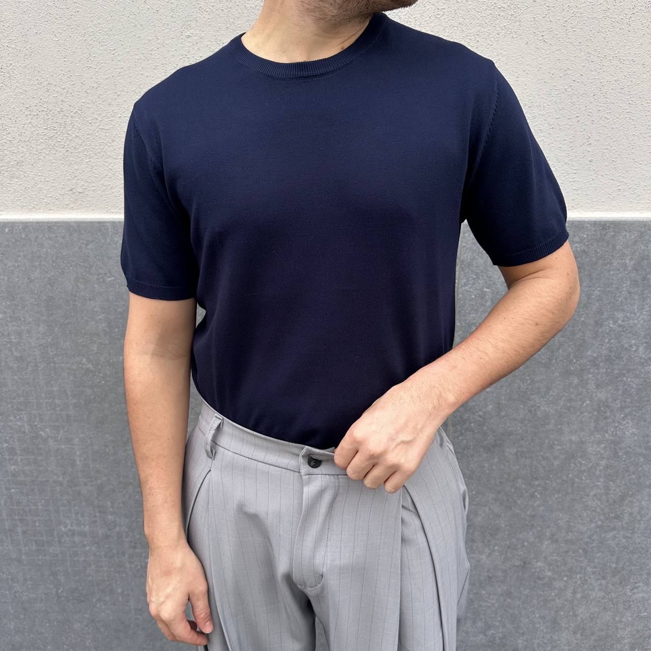 Maglia in filo blu