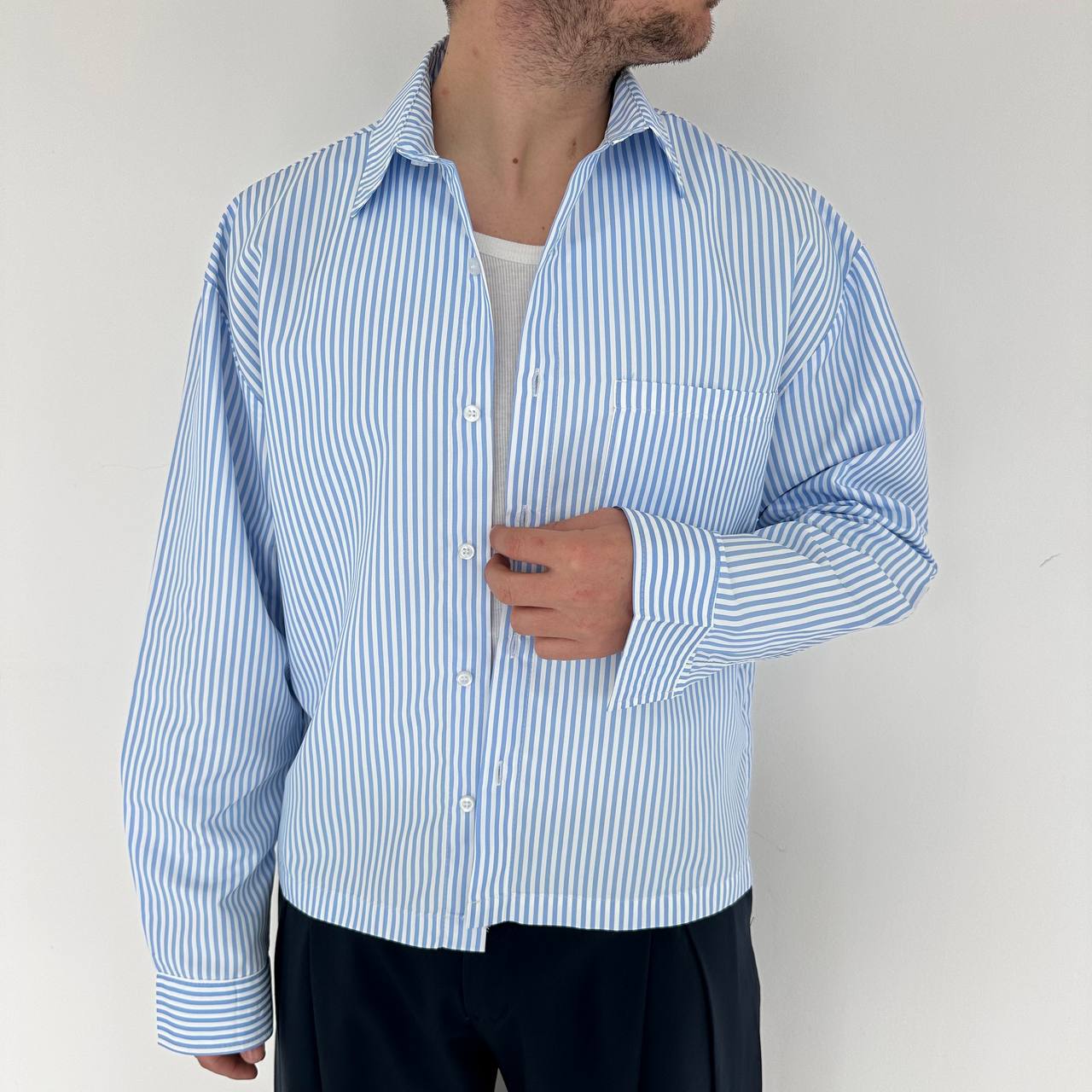 Camicia crop riga azzurra