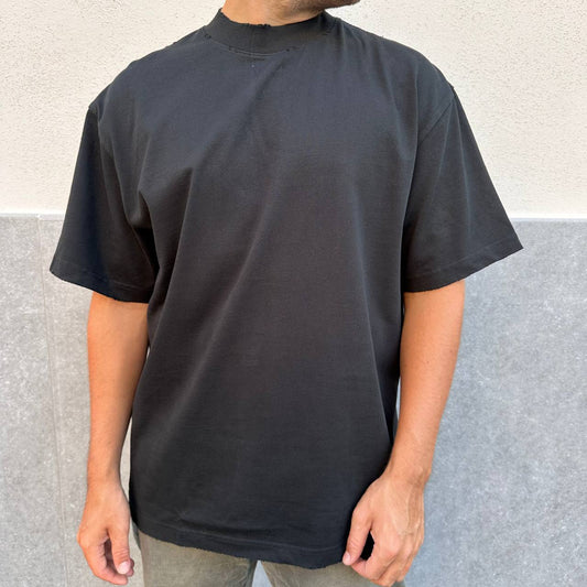 Shirt sfrangiata nera