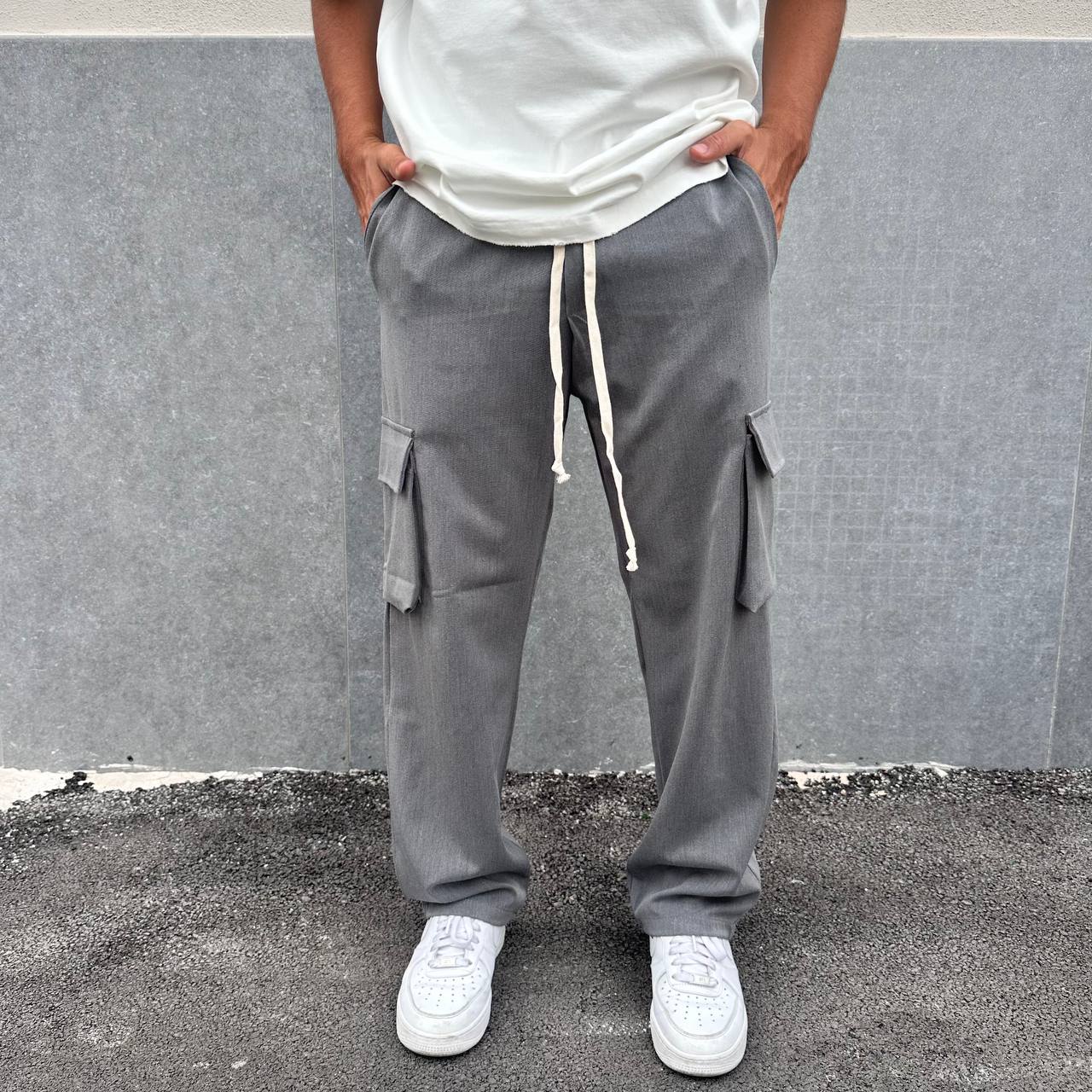 Pantalone cargo grigio
