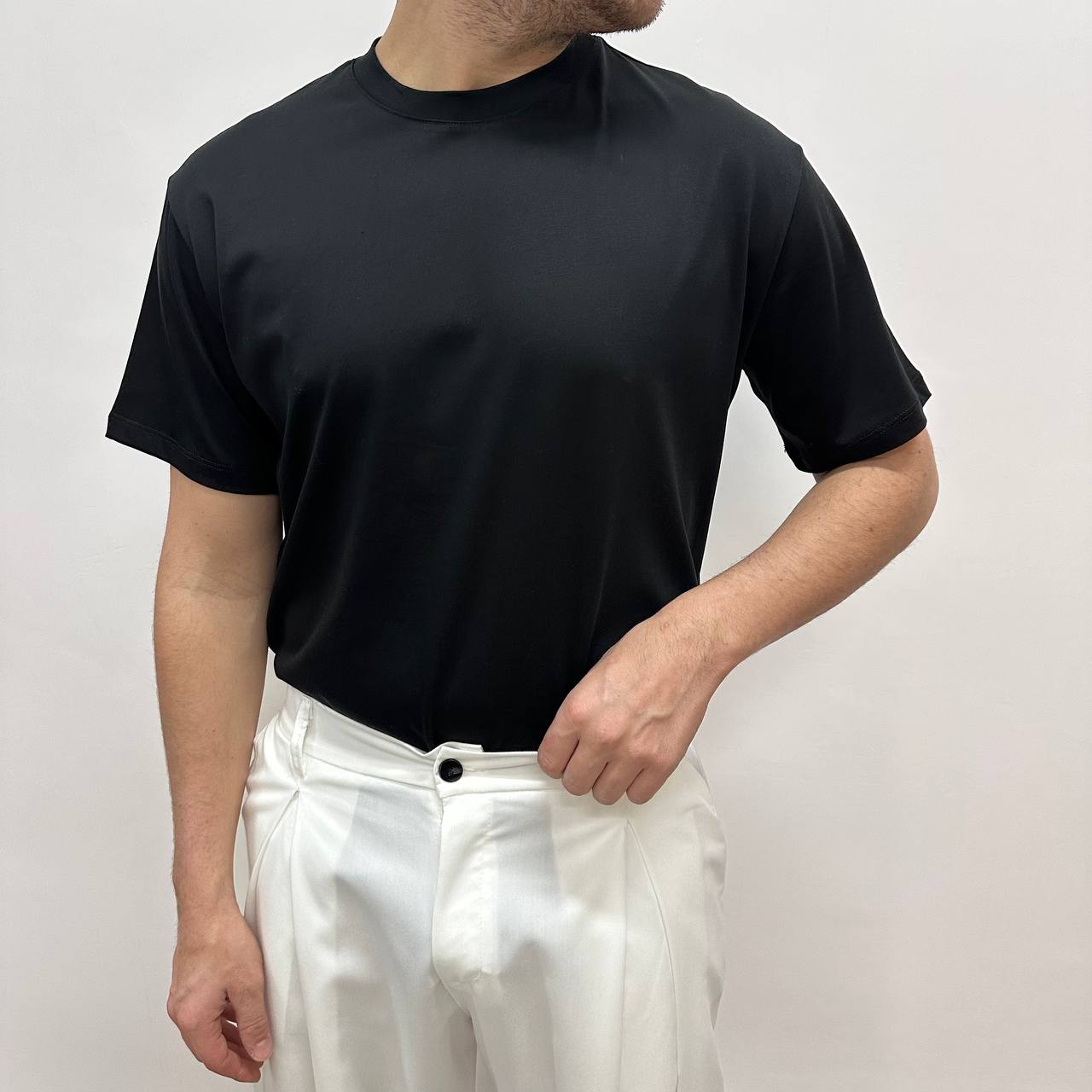 Shirt in filo di scozia nera