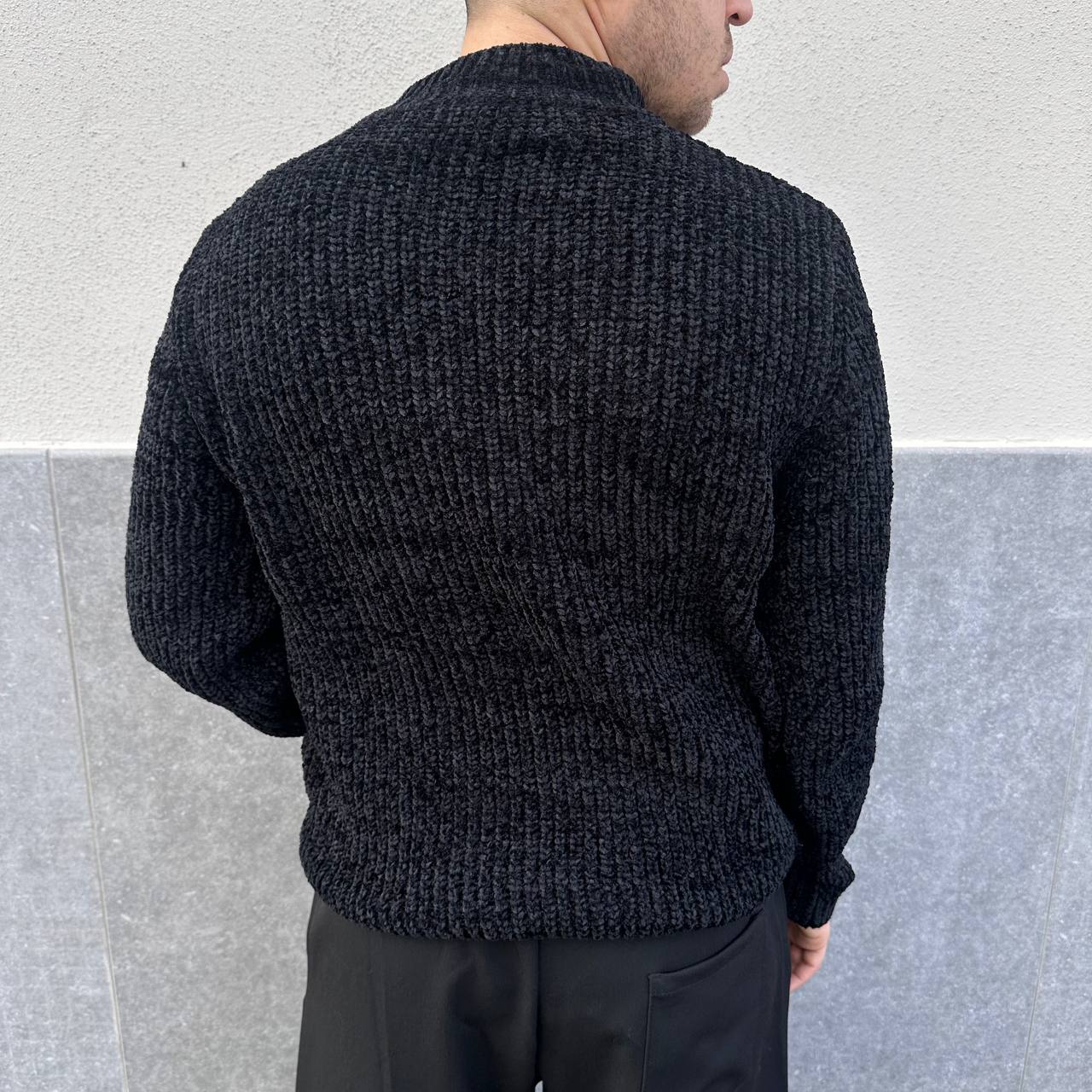 Mezzocollo in ciniglia nero