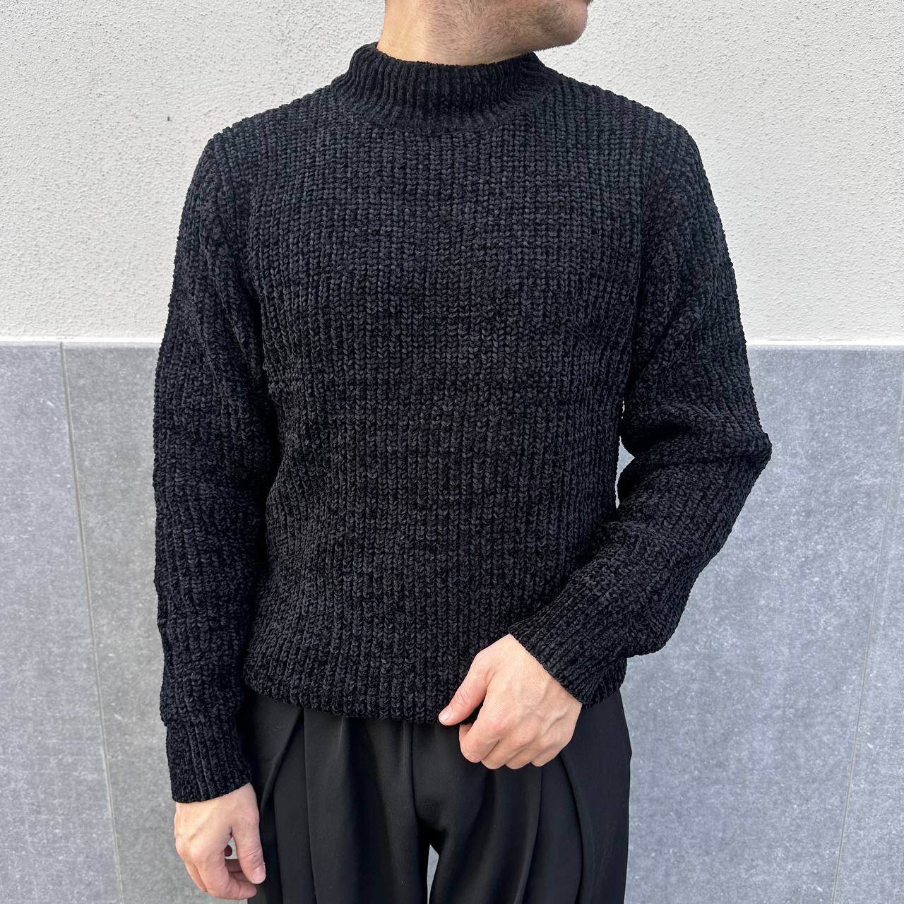 Mezzocollo in ciniglia nero