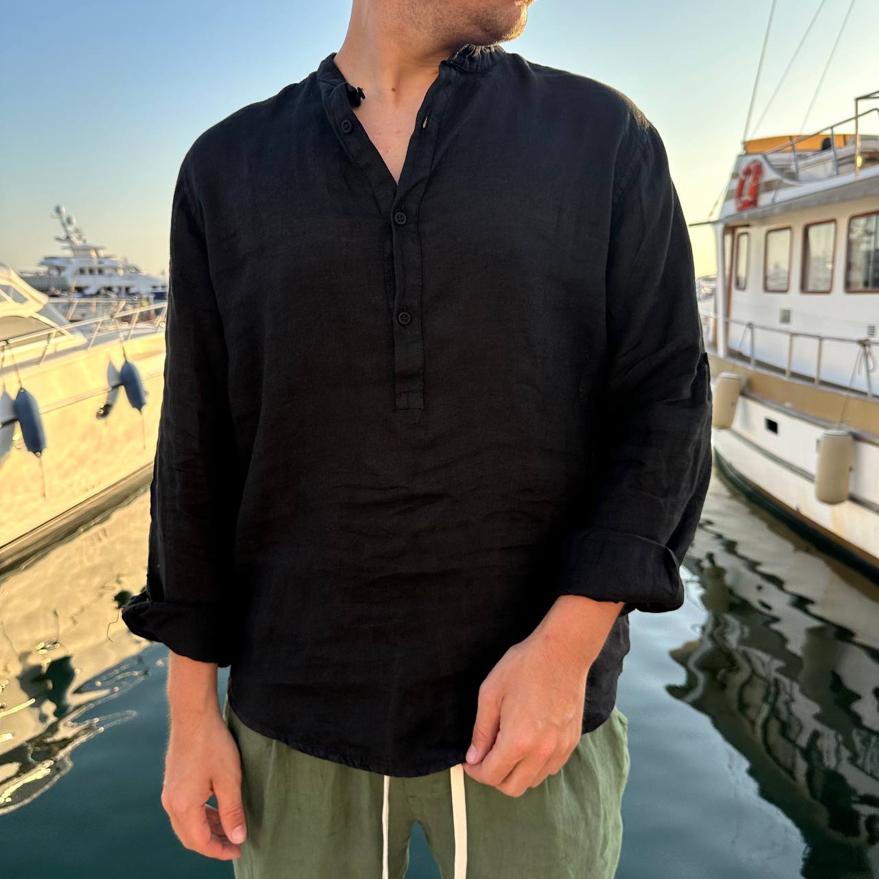 Camicia in lino 4 bottoni nera