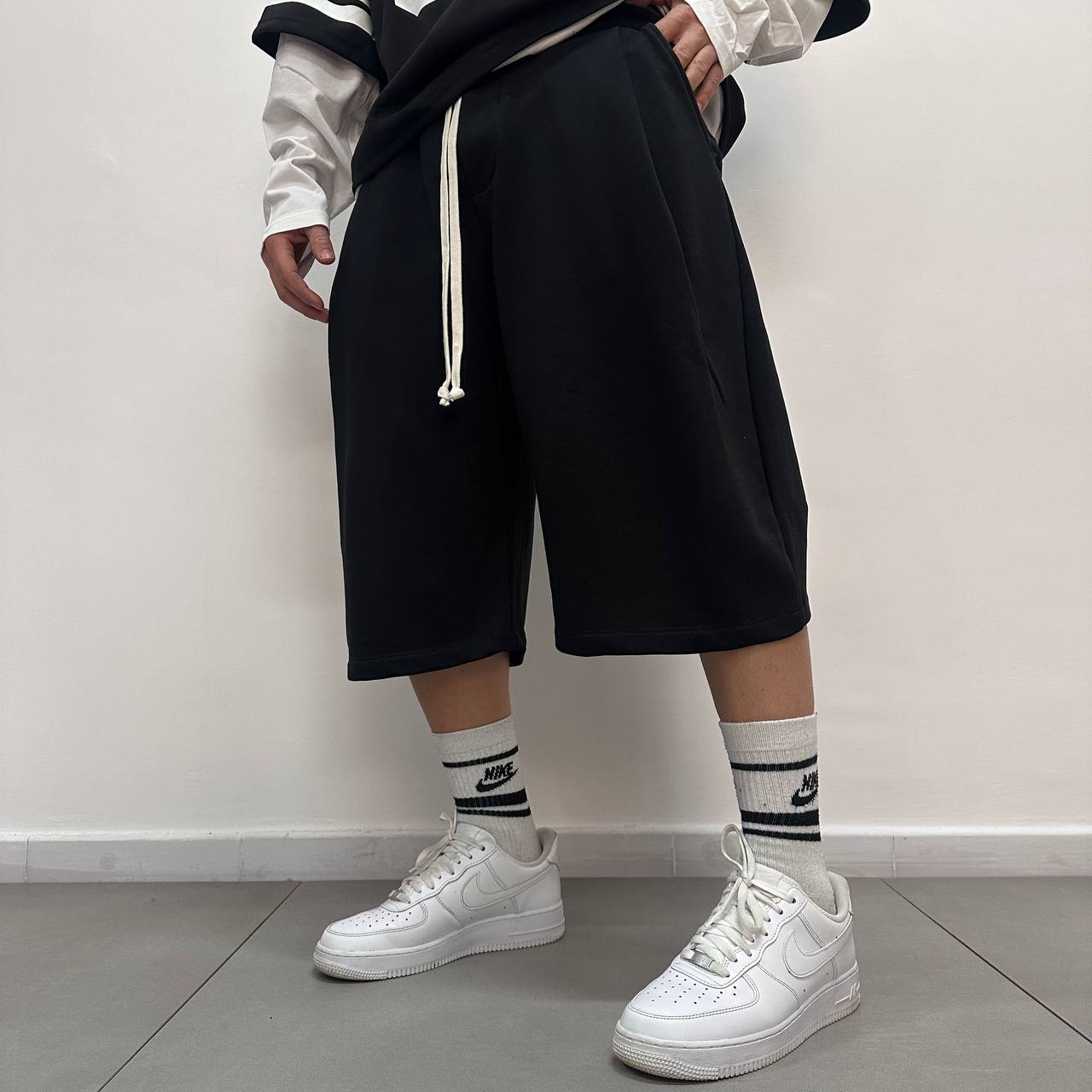 Short Istanbul nero