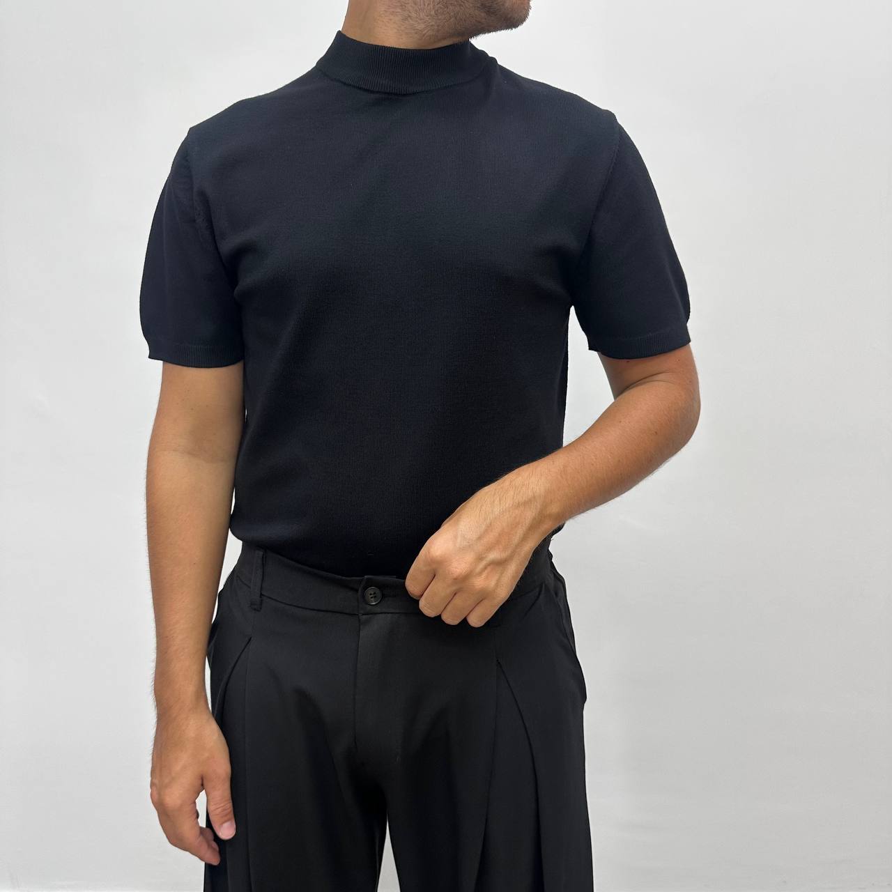 Maglia mezzocollo nera
