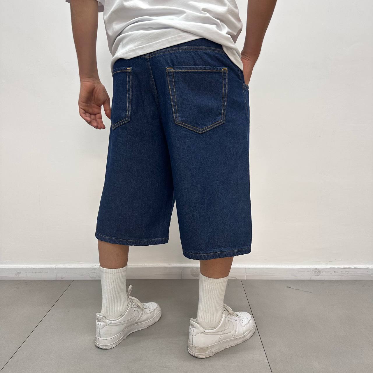 Short 1050