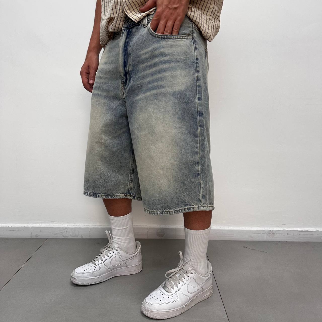 Short 3581