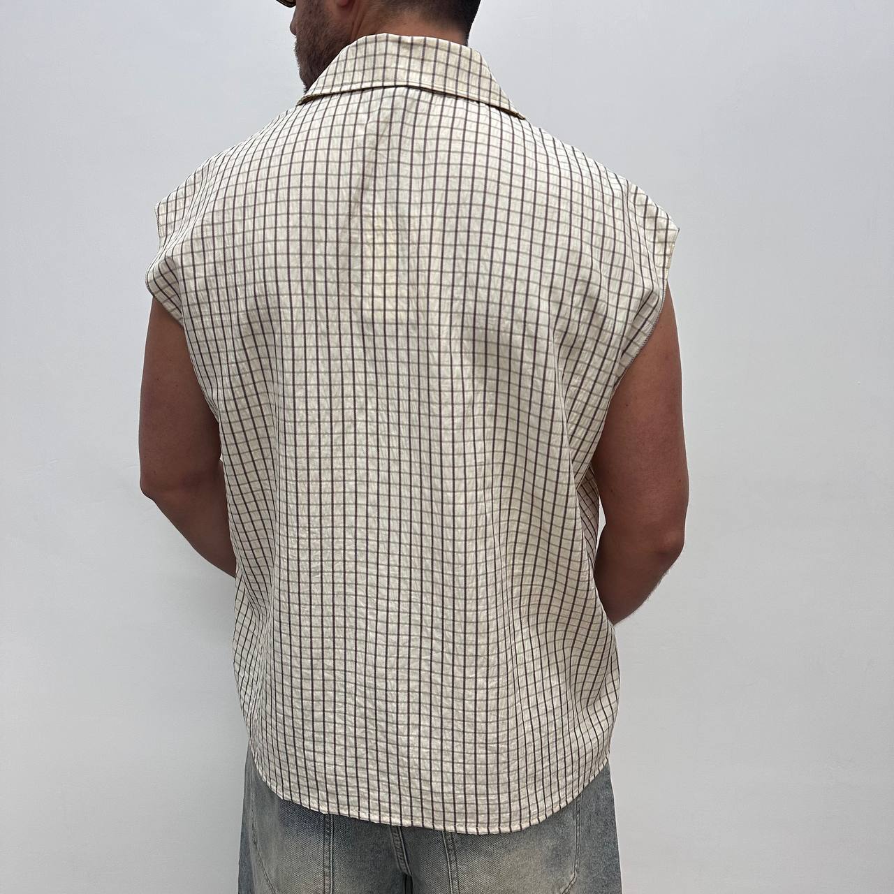 Camicia con perle smanicata beige