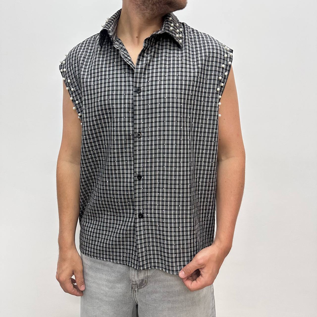 Camicia con perle smanicata nera