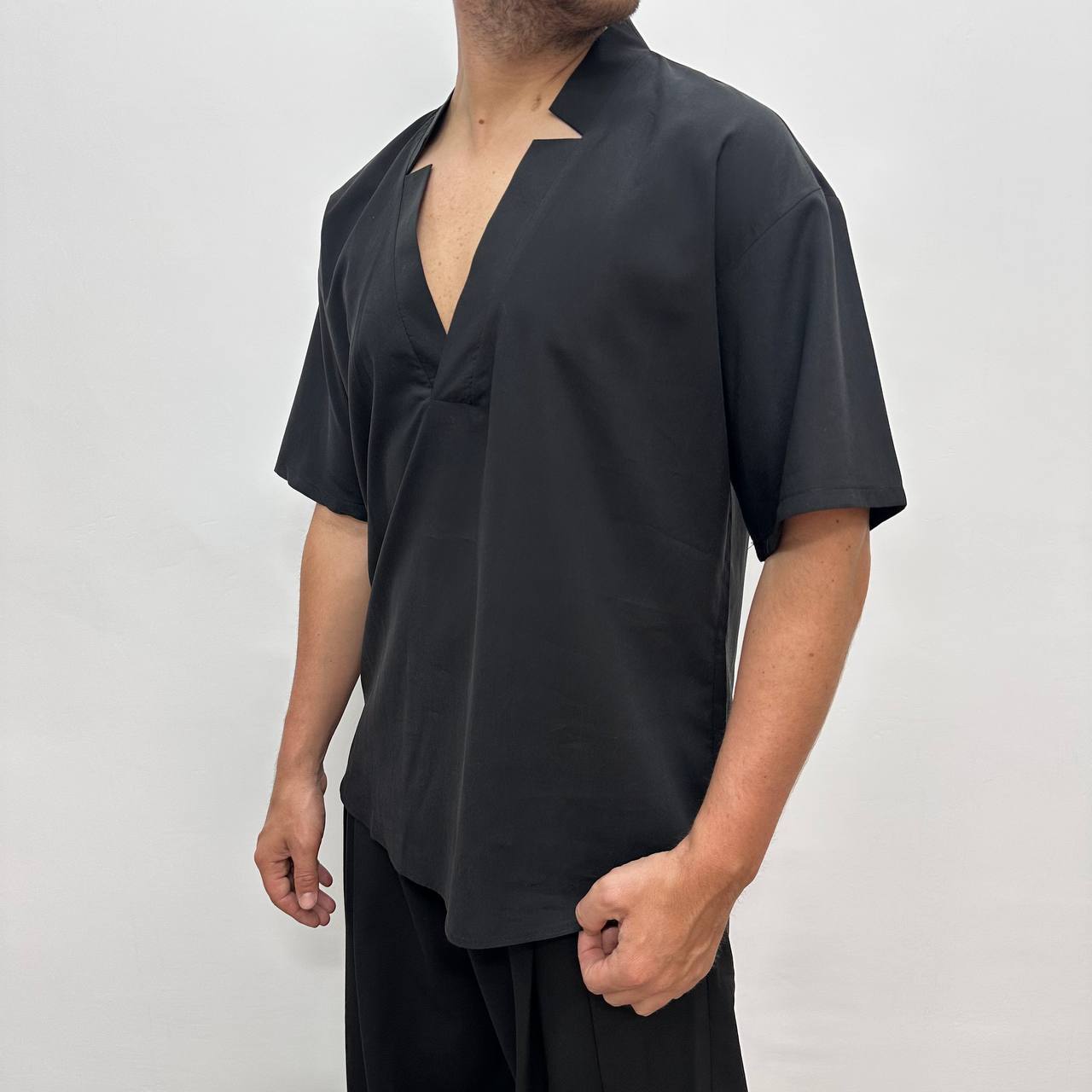 Camicia Scollo V Nero