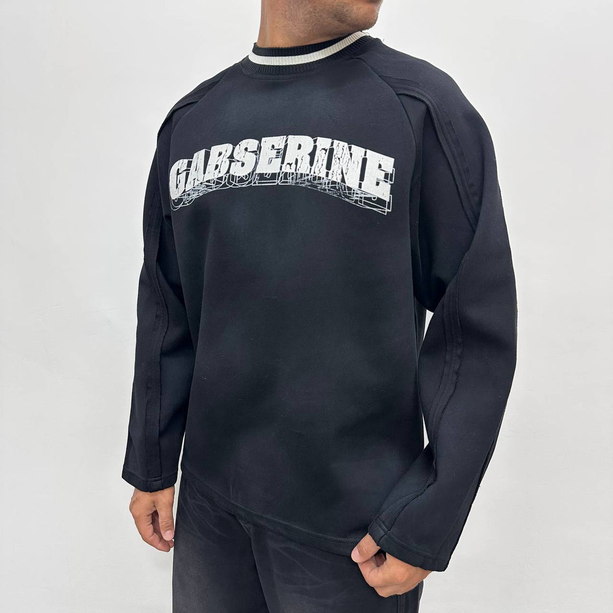 GASBERINE TEE BLACK