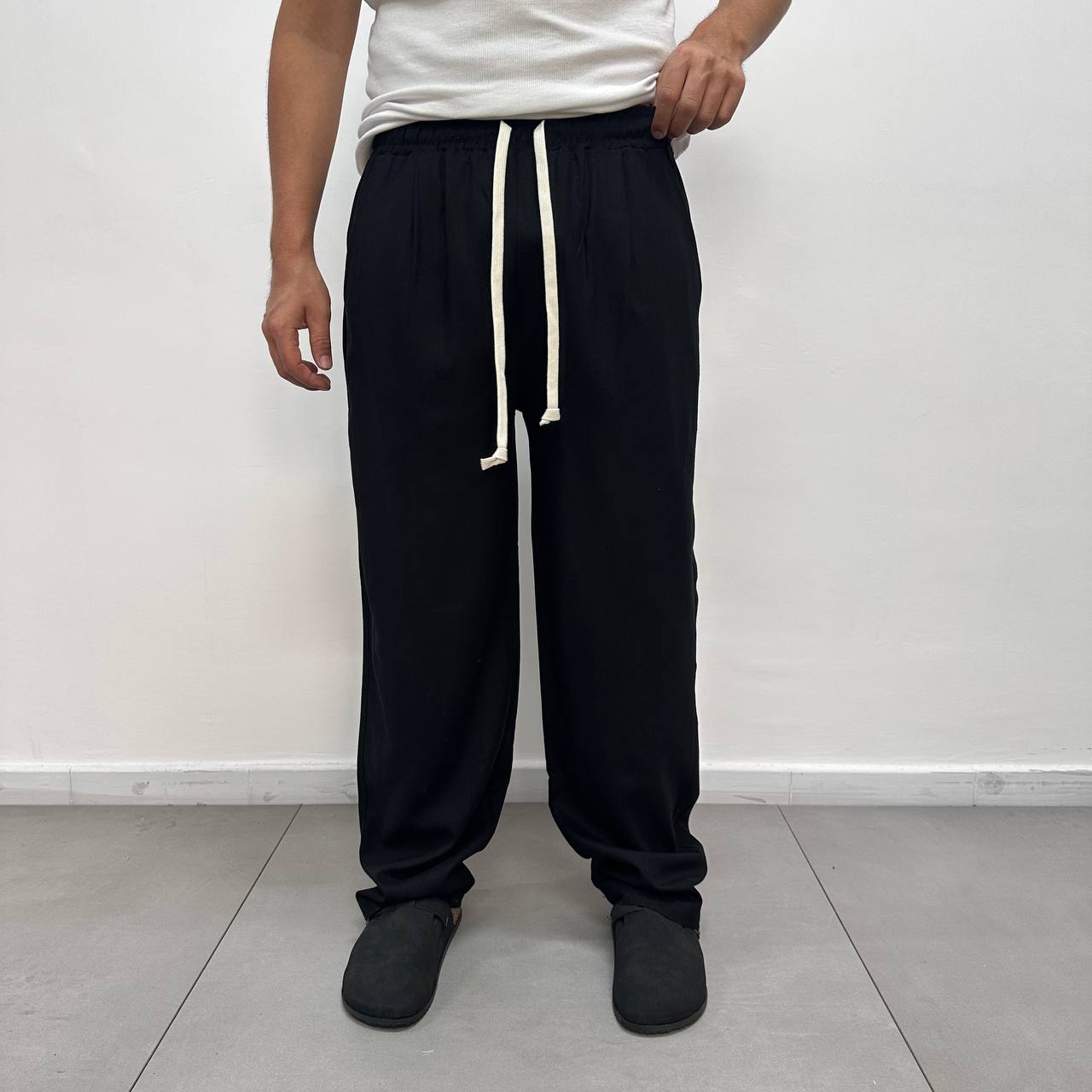 Pantalone elastico in lino nero