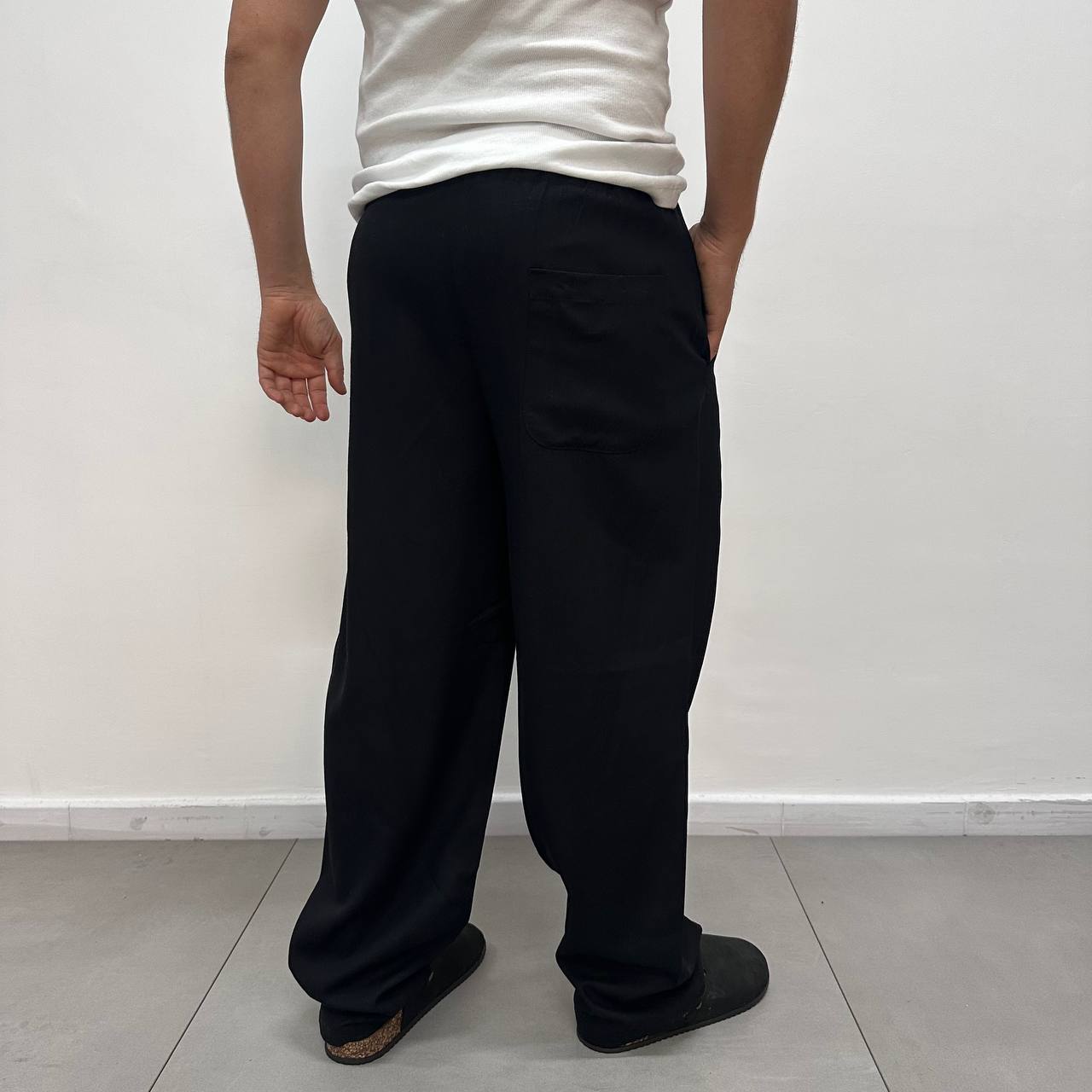 Pantalone elastico in lino nero