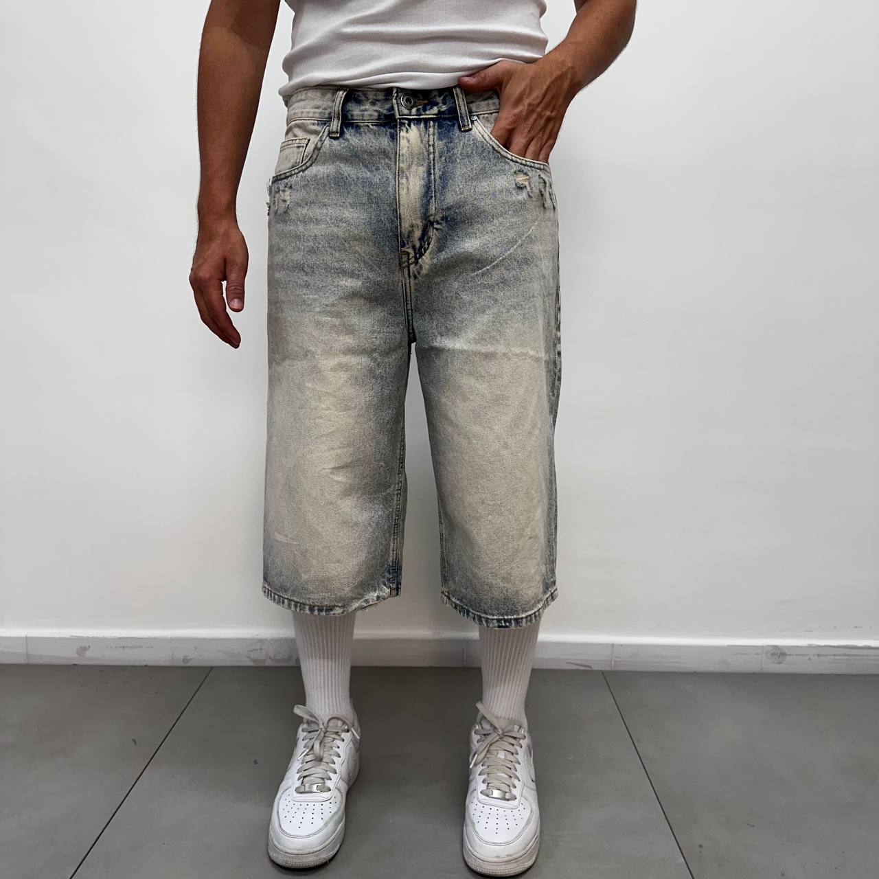 Short 3727