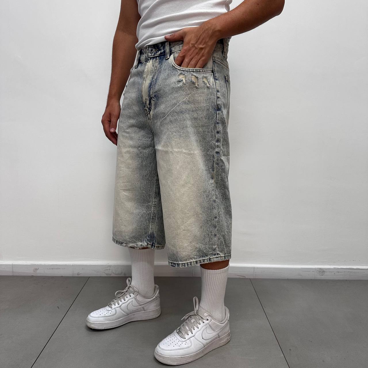 Short 3727